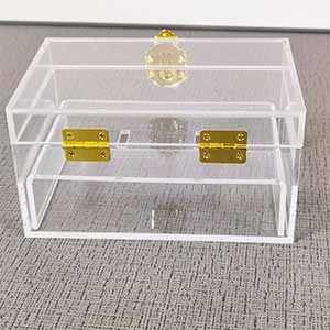 gold buckle acrylic ring box factory, supply lucite ring display