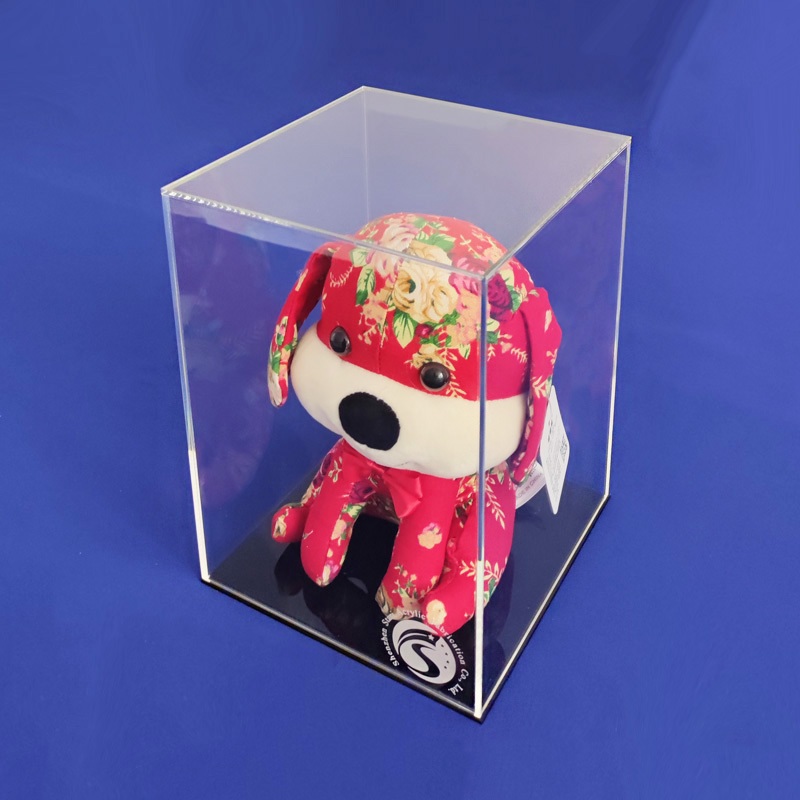 Custom acrylic figure display box, lucite toy display box supplier